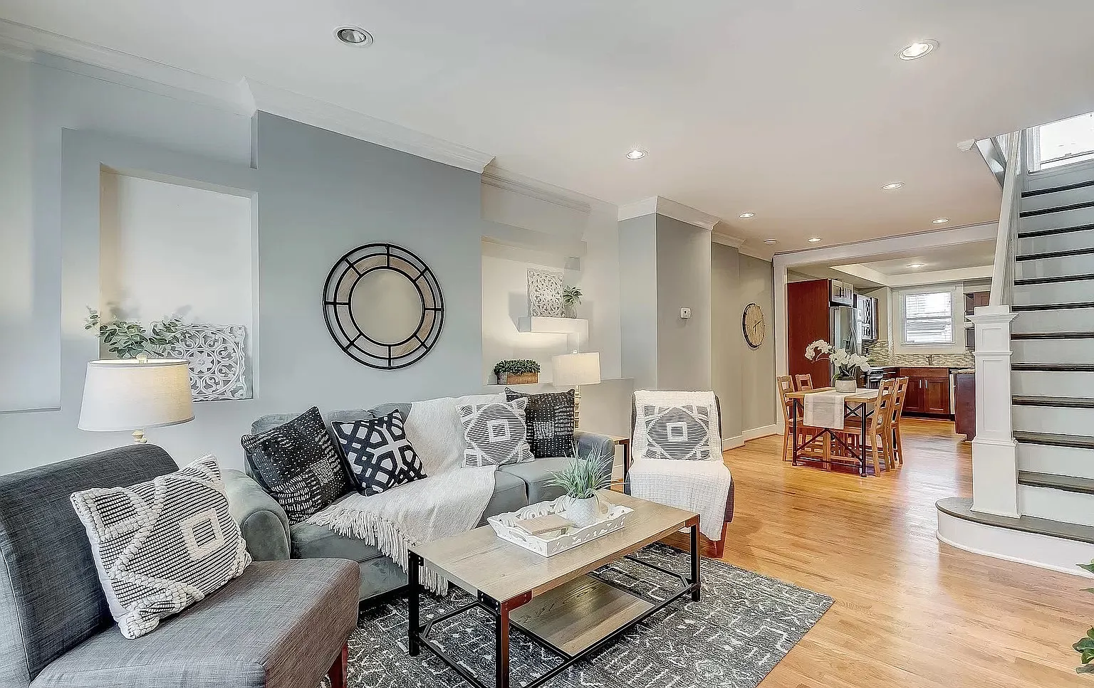 3 bed, 1512 sqft, $2,500 — Photo 1