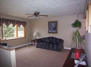 4509 Schroeder Dr, Omaha, NE 68157