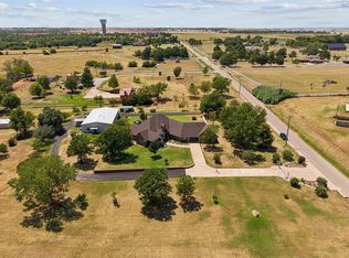 2901 W Idaho Ave, Chickasha, OK 73018