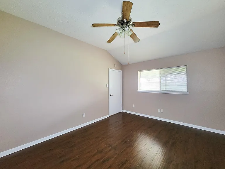 29002 Sedgefield St — Photo 20