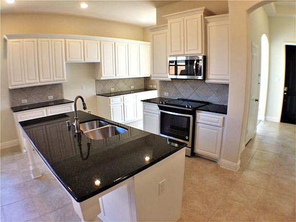 3rd image of 16705 Dry Creek Blvd