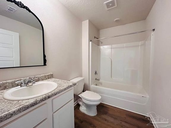 4th image of 1928 High Ridge Ct