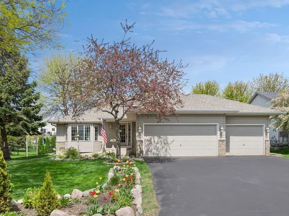 1936 Clearwater Rd, Waconia, MN 55387