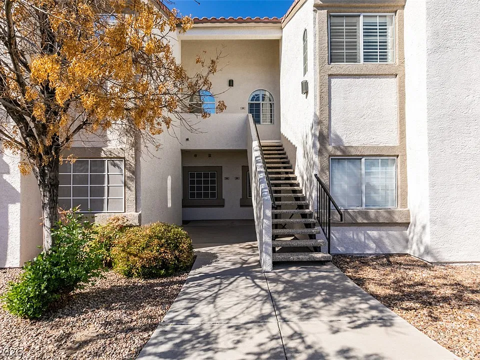 358 Seine Way #358