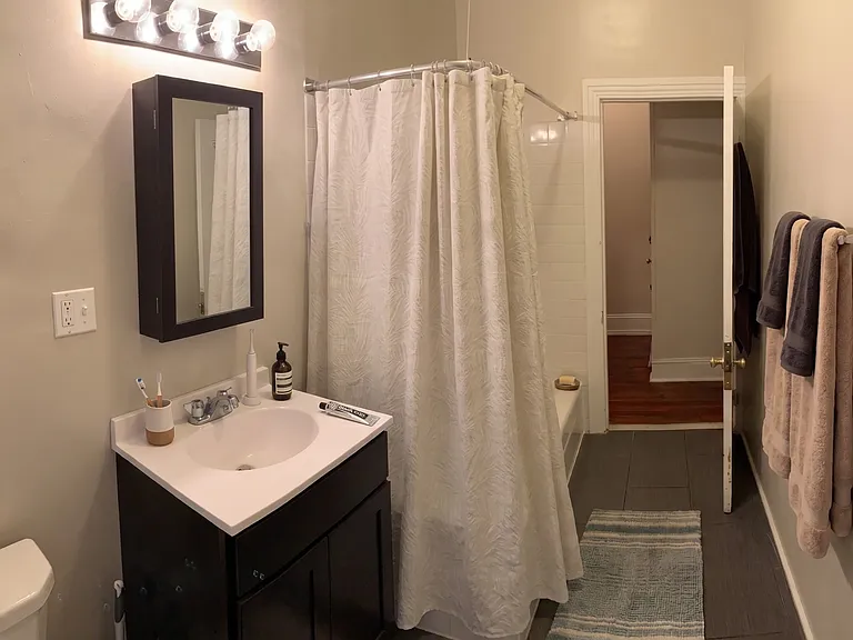 4011 Chestnut St #3 — Photo 6