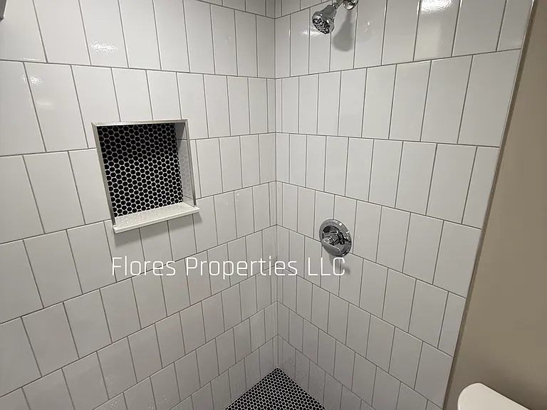1136 Pauline Ave — Photo 28