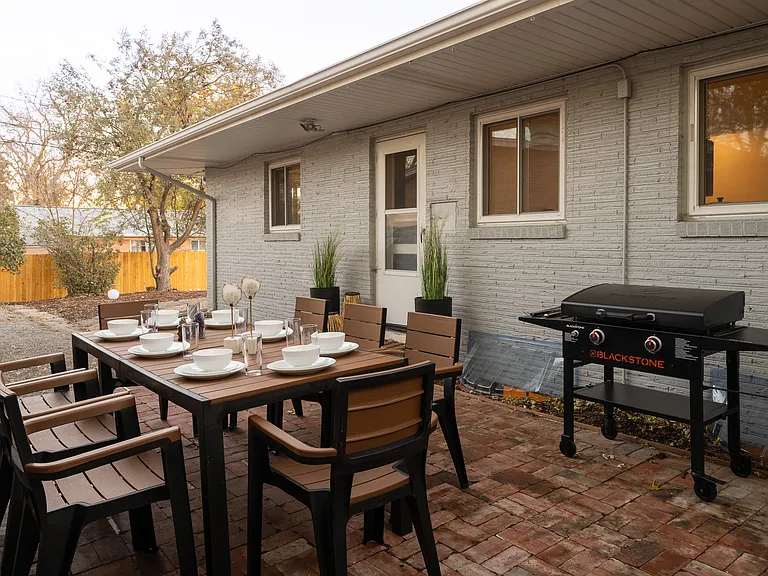 6604 Upham St — Photo 11