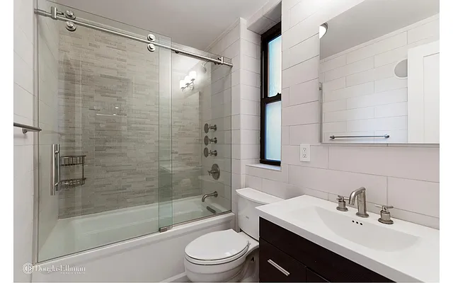 Rented by Douglas Elliman | media 15