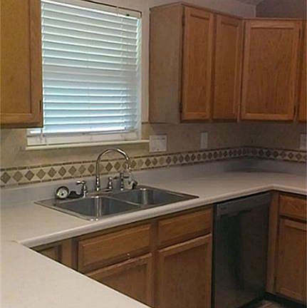 3rd image of 731 Old Colony Dr