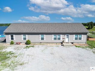 37280 Pleasant View Rd, Green Ridge, MO 65332