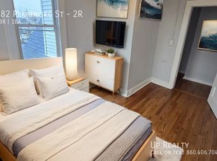 982 Pembroke St #2R, Bridgeport, CT 06608
