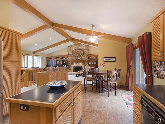 5th image of 3580 Tuscany Dr SE