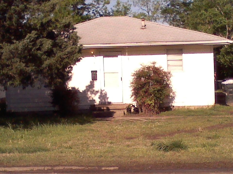 2nd image of 18 S Independence St