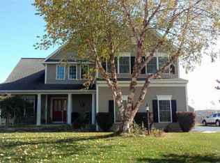 31 Mountainwood Dr, Glenville, NY 12302
