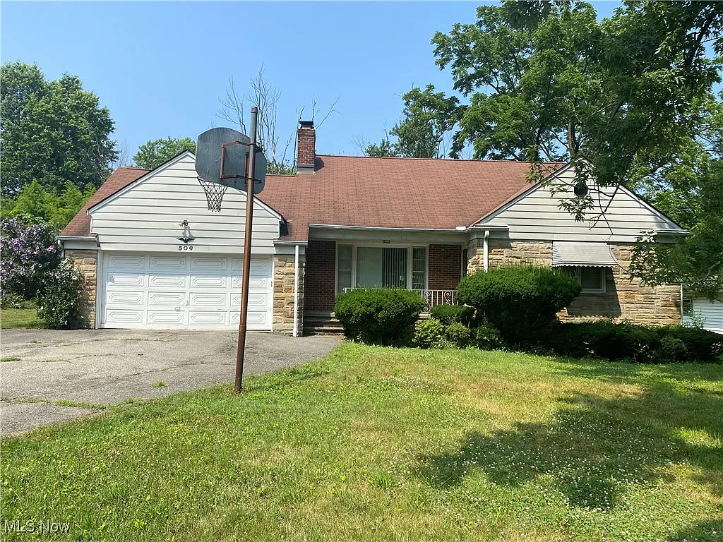 506 Richmond Rd photo 1
