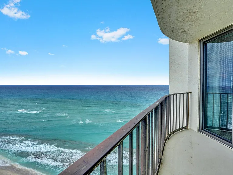 5420 N Ocean Dr #1803 — Photo 36