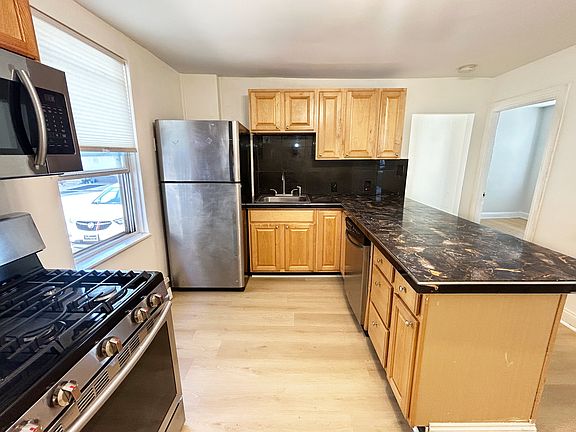 3rd image of 26 Vinton St APT 1