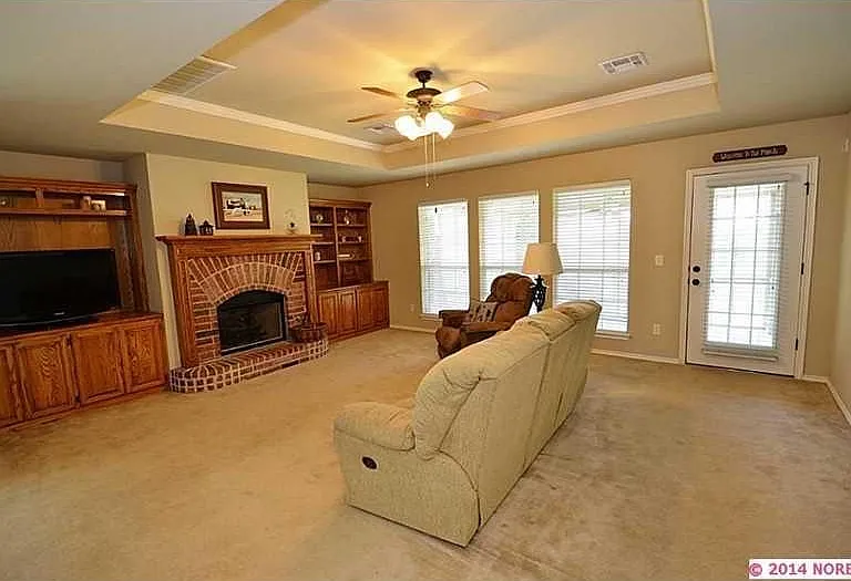 4204 W Kent Ct — Photo 4