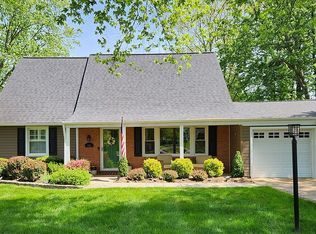 13126 Melville Ln, Fairfax, VA 22033