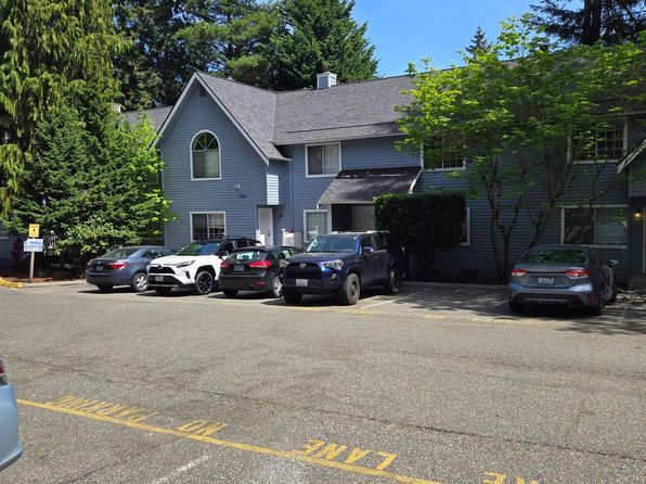 5725 200th St SW #10