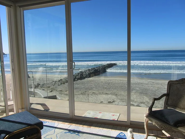 692 Ocean Ln — Photo 15