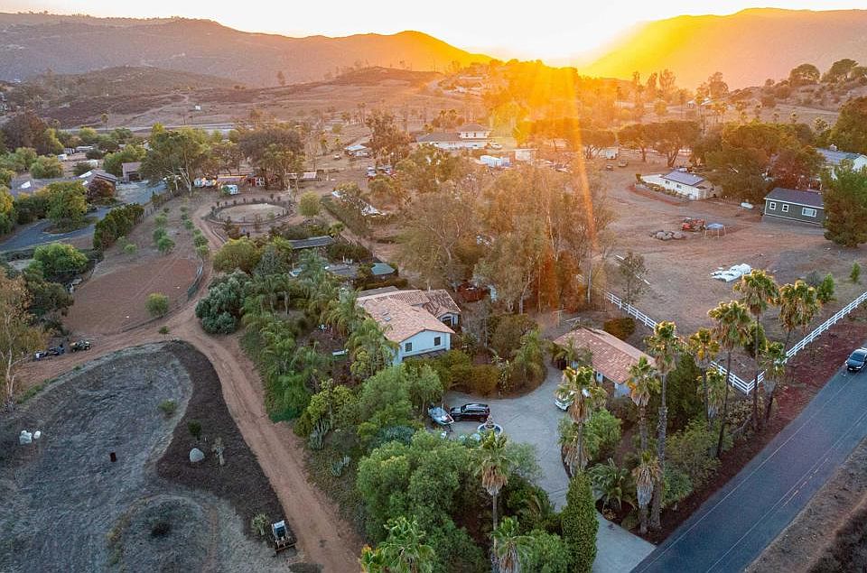 1st image of 20276 Rancho Villa Rd