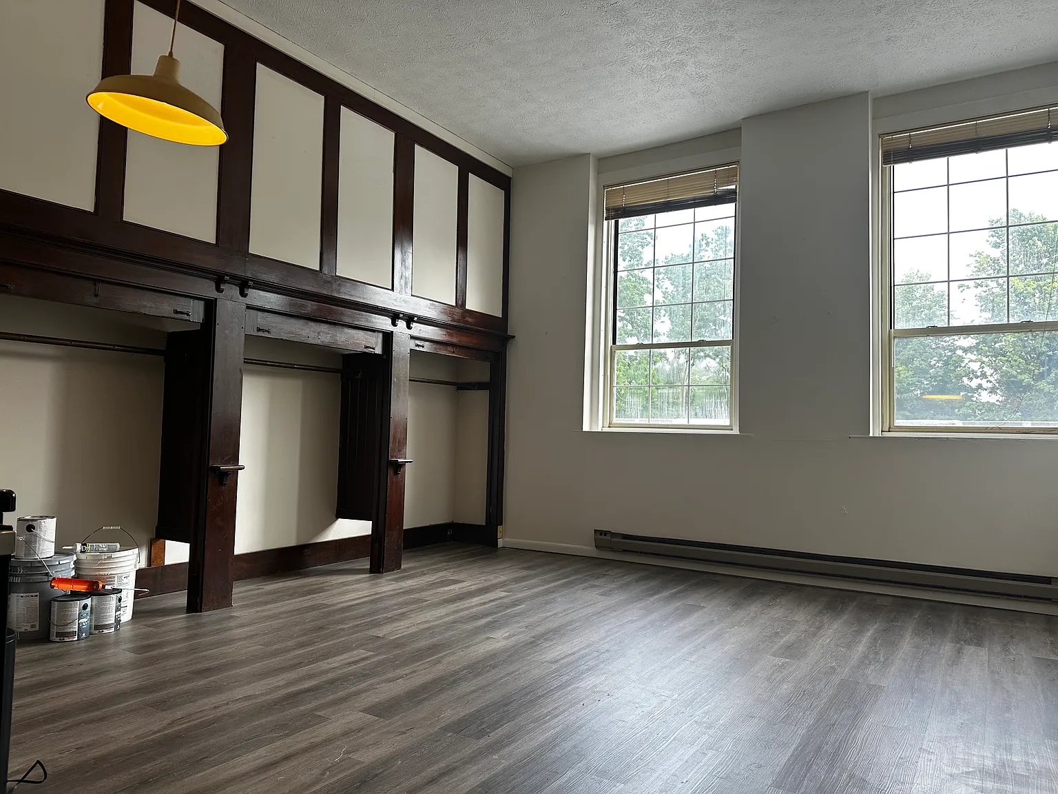 1 bed, 950 sqft, $1,200 — Photo 2