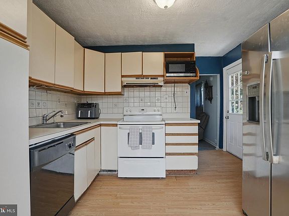 5th image of 14 Ridge Rd