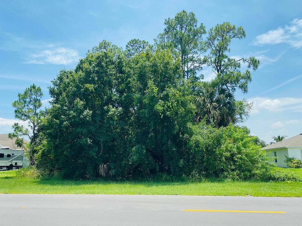 1st image of 1438 SW Del Rio Boulevard
