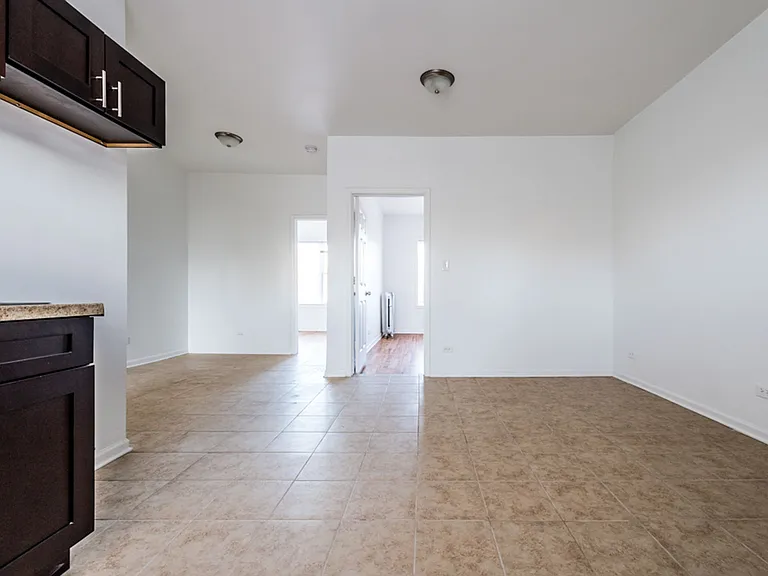 400 S Kilbourn Ave — Photo 18