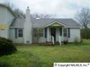 13752 Quinn Rd, Athens, AL 35611