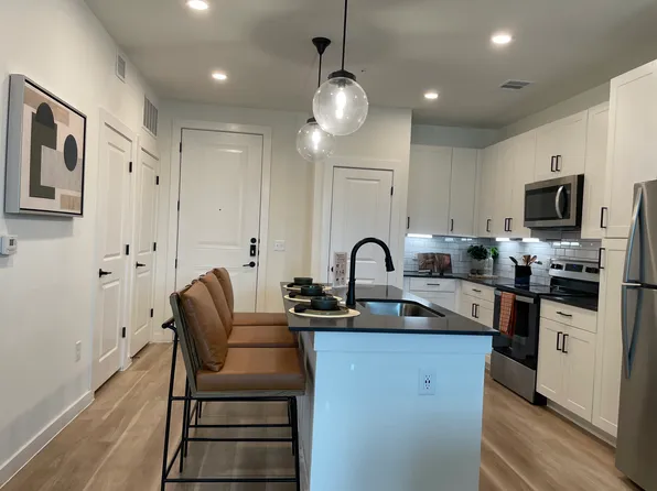 (undisclosed Address), New Braunfels, TX 78130