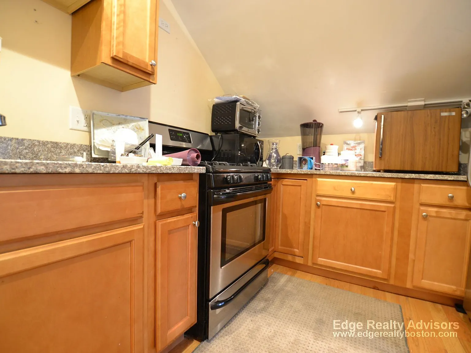 Studio, 550 sqft, $2,200 — Photo 1
