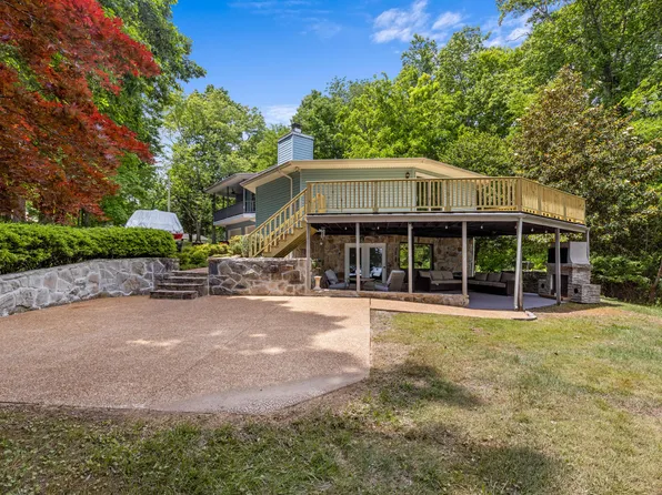2266 N Shore Acres Rd, Soddy Daisy, TN 37379