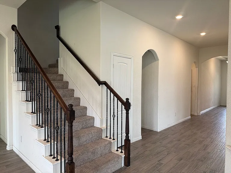 5609 Annie Creek Rd — Photo 4