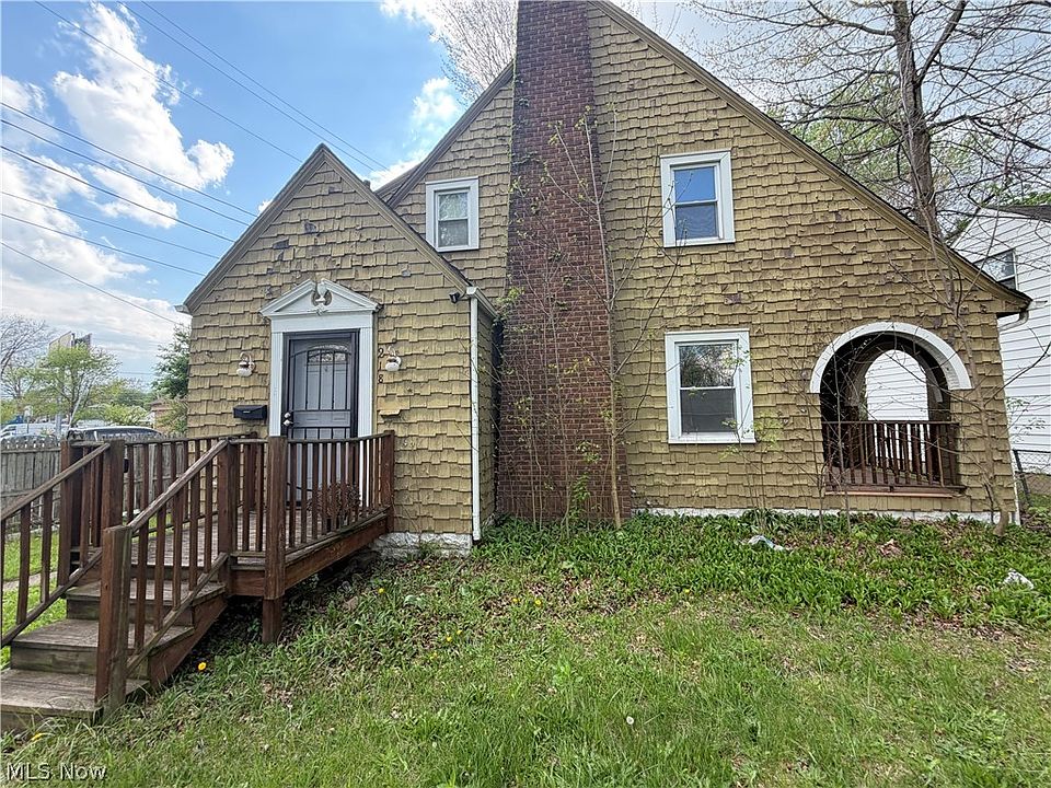 1st image of 918 Frederick Blvd