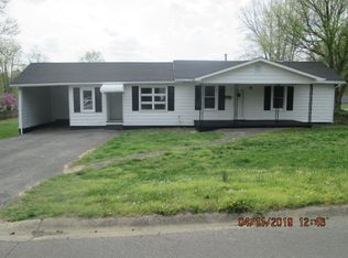 429 McDonald St, Greenville, KY 42345