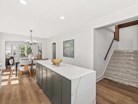 4th image of 3364 S Indiana AVENUE