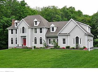 15 Greystone Dr, Canton, CT 06019