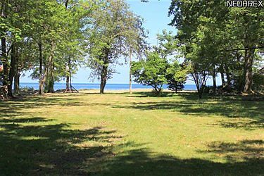 1st image of 37493 Lake Shore Blvd