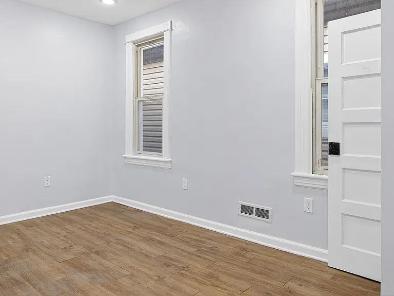 12 E 49th St #2 — Photo 5