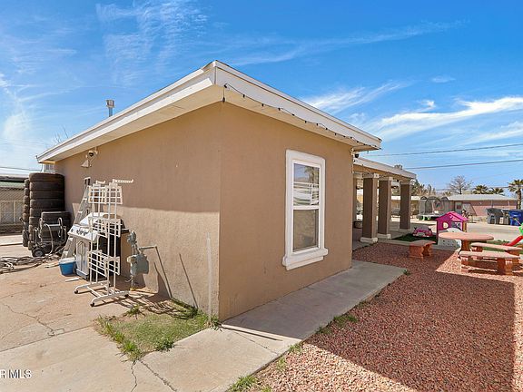 3rd image of 5916 Macias St
