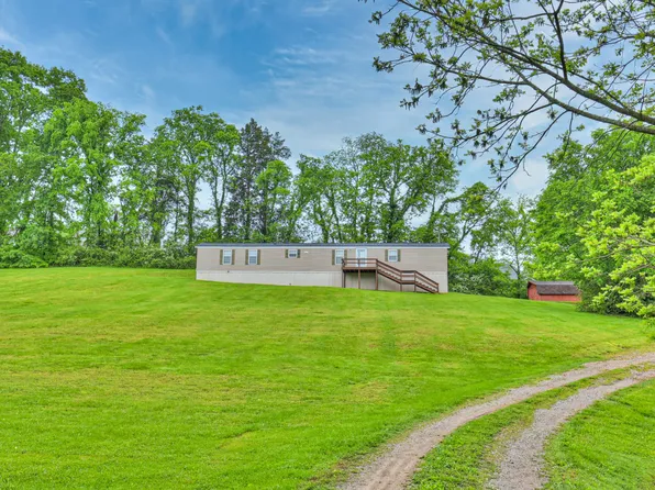 1687 Columbia Rock Rd, Columbia, TN 38401