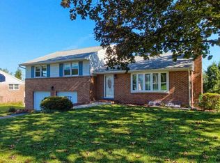 1733 Crescent Rd, York, PA 17403