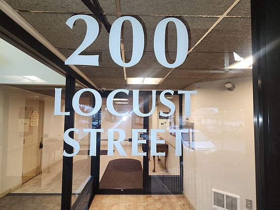 4th image of 200 Locust St APT 303