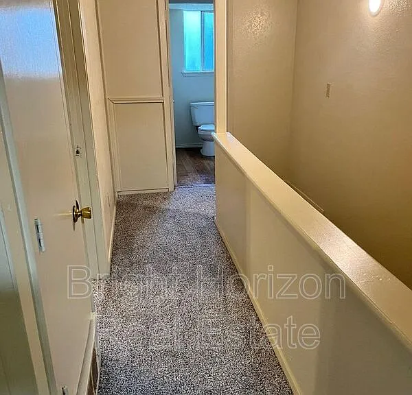 1408 Arvel Cir #B — Photo 11