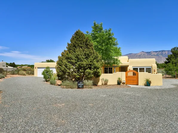 106 Kepler Ct, Corrales, NM 87048