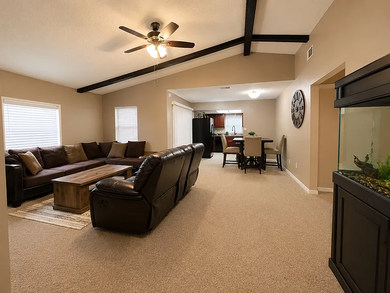5916 Forest Ln — Photo 8