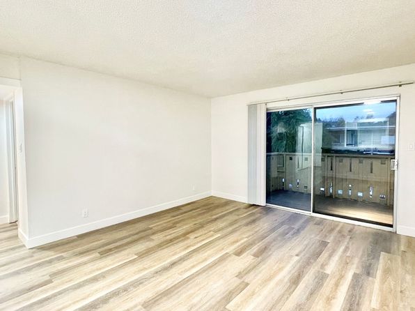 1240 Alameda De Las Pulgas APT 203