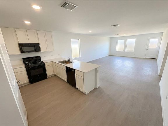 2nd image of 3728 Los Cabos Dr